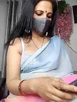 Snapshot of sexy_bhabhi69 chatting on 02.05.25 sexy bhabhi69 online show from 02.05.25