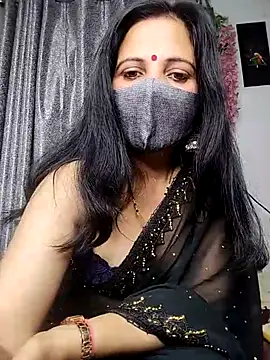 Snapshot of sexy_bhabhi69 chatting on 02.15.25 sexy bhabhi69 online show from 02.15.25