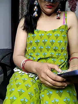 Snapshot of sexy_bhabhi69 chatting on 03.17.25 sexy bhabhi69 online show from 03.17.25