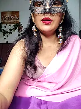 Snapshot of sexy_bhabhi69 chatting on 09.08.25 sexy bhabhi69 online show from 09.08.25
