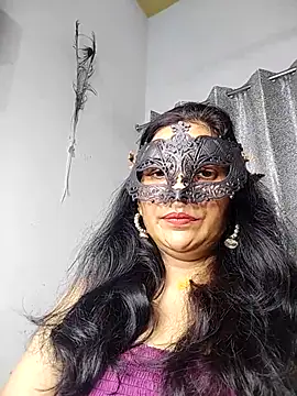 Snapshot of sexy_bhabhi69 chatting on 09.17.25 sexy bhabhi69 online show from 09.17.25