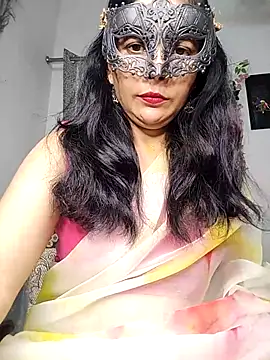 Snapshot of sexy_bhabhi69 chatting on 09.20.25 sexy bhabhi69 online show from 09.20.25