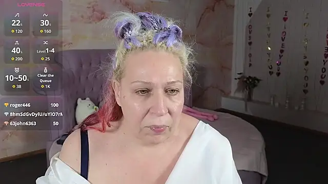 Penelope Pinky online show from 12.01.25