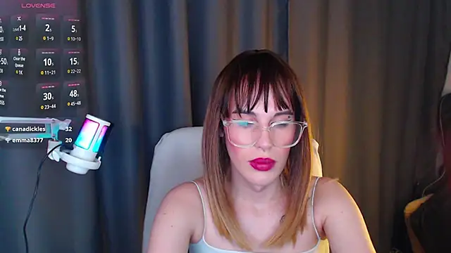 Snapshot of Cassie_Bae chatting on 03.11.25 Cassie Bae online show from 03.11.25