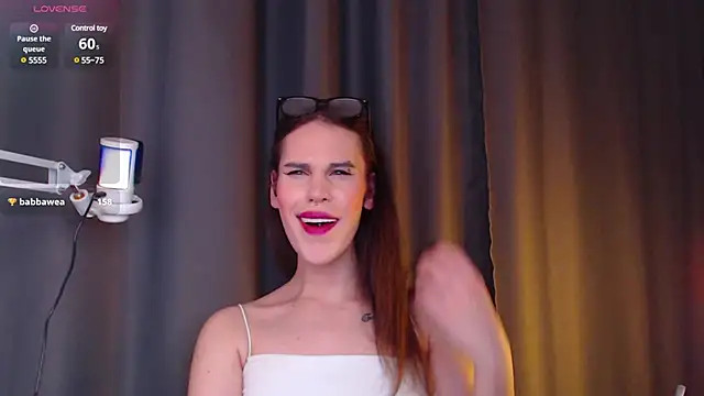 Snapshot of Cassie_Bae chatting on 03.17.25 Cassie Bae online show from 03.17.25