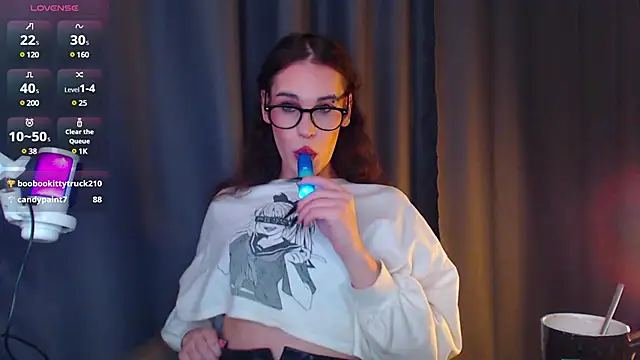 Snapshot of Cassie_Bae chatting on 03.19.25 Cassie Bae online show from 03.19.25