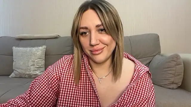 VickyLove047 online show from 11.15.25