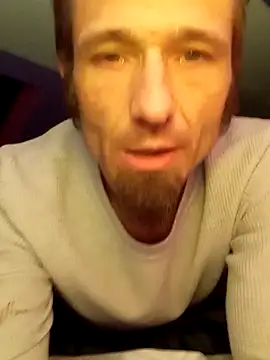 Snapshot of Auntiestoy chatting on 11.09.25 Auntiestoy online show from 11.09.25