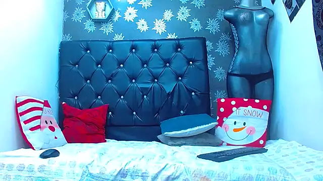 exotic hot couple online show from 12.28.24