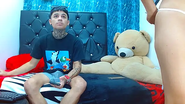 exotic hot couple online show from 01.16.25