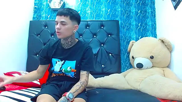 exotic hot couple online show from 01.17.25