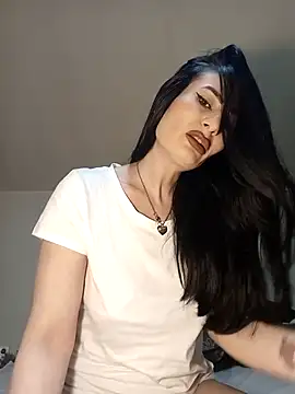 EveeRose online show from 01.08.26