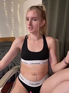 AnnyBelleX online show from 12.19.25