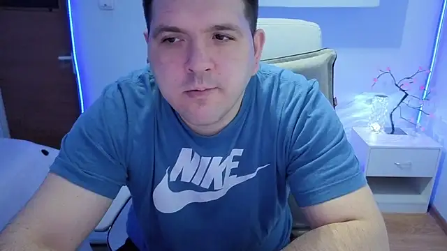 Snapshot of JasonJacks chatting on 04.24.26 JasonJacks online show from 04.24.26