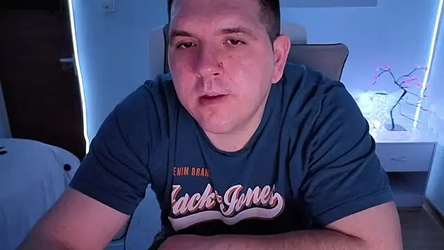 Snapshot of JasonJacks chatting on 05.22.26 JasonJacks online show from 05.22.26
