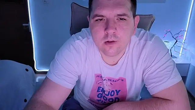 Snapshot of JasonJacks chatting on 05.27.26 JasonJacks online show from 05.27.26
