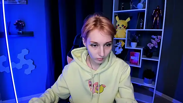 AlmeWood online show from 12.16.24