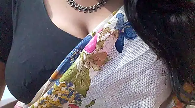 Snapshot of Tamilsathya2024 chatting on 01.08.25 Tamilsathya2024 online show from 01.08.25