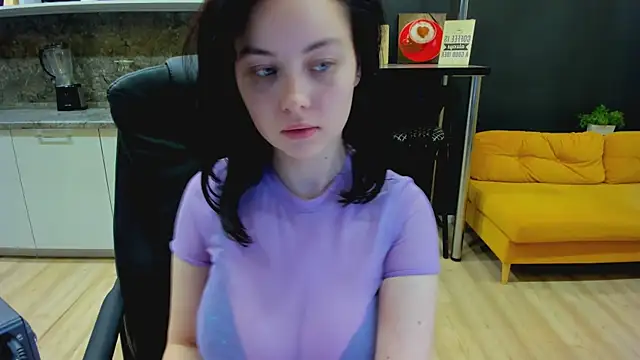 Snapshot of DarkErica chatting on 02.27.25 DarkErica online show from 02.27.25