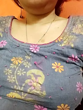 Snapshot of sunita-doll chatting on 03.19.25 sunita-doll online show from 03.19.25