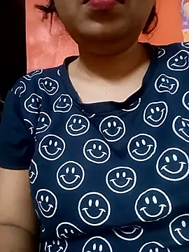 Snapshot of sunita-doll chatting on 02.02.26 sunita-doll online show from 02.02.26