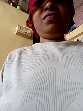 Snapshot of sunita-doll chatting on 03.02.26 sunita-doll online show from 03.02.26