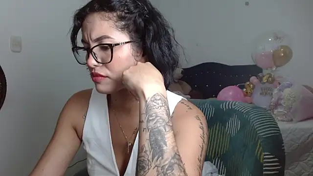 Snapshot of Sexy_Lia_ chatting on 02.07.26 Sexy Lia online show from 02.07.26