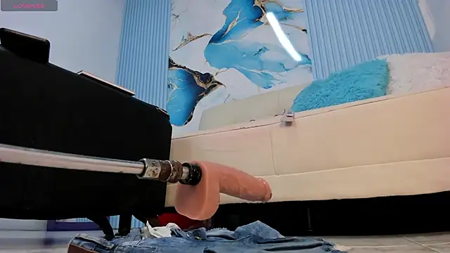 Danniela18  online show from 03.06.25