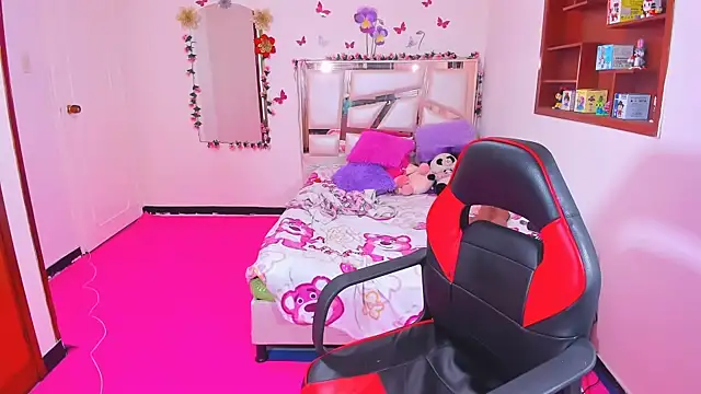 Snapshot of perlabeautiful chatting on 02.21.26 perlabeautiful online show from 02.21.26