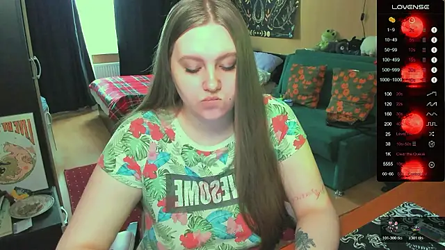 Alice Dreamgirl  online show from 02.24.26