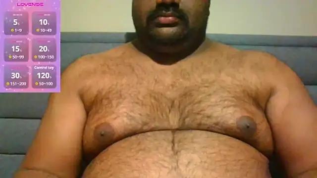 Snapshot of indianbearbot chatting on 11.06.25 indianbearbot online show from 11.06.25