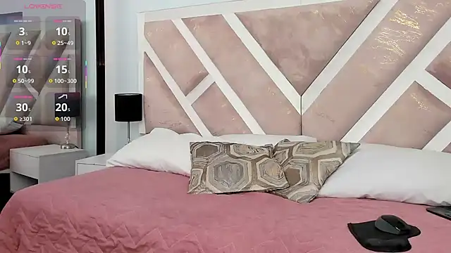 hotmature1 online show from 04.18.26