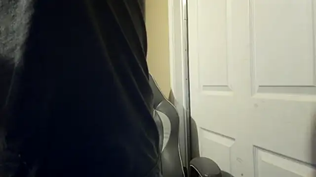 Huntzg23 online show from 04.03.26