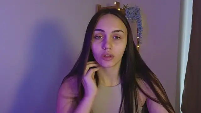 IrinaShayk18 online show from 01.28.25