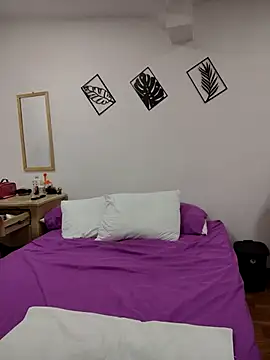 Miss balloonsmila online show from 02.18.25