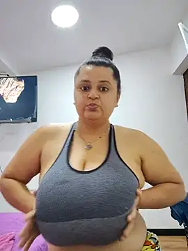 Miss balloonsmila online show from 10.05.25