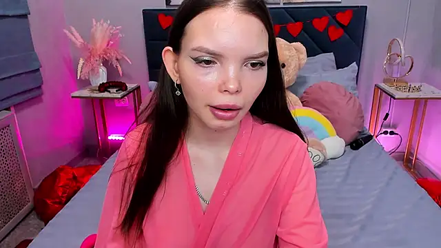 Snapshot of Curvy_Dynamite_ chatting on 02.25.26 Curvy Dynamite online show from 02.25.26