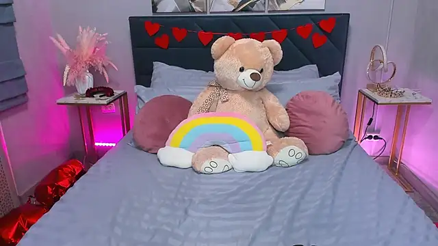 Snapshot of Curvy_Dynamite_ chatting on 02.27.26 Curvy Dynamite online show from 02.27.26