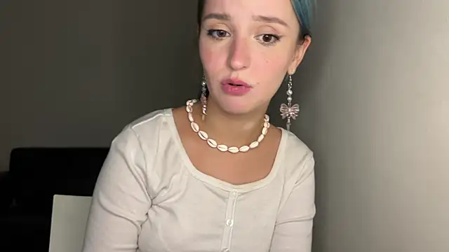 bumble bee online show from 03.02.25