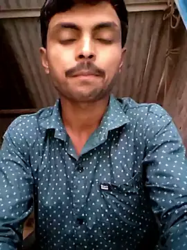 Snapshot of Suraj223kumar chatting on 09.24.25 Suraj223kumar online show from 09.24.25