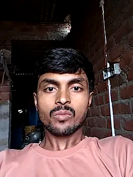 Snapshot of Suraj223kumar chatting on 10.05.25 Suraj223kumar online show from 10.05.25