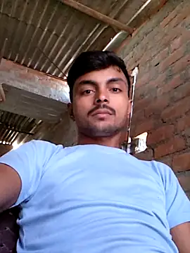Snapshot of Suraj223kumar chatting on 10.11.25 Suraj223kumar online show from 10.11.25