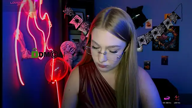 playful sophie online show from 10.27.25