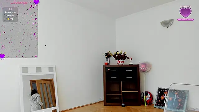 Lucky Deniz online show from 02.10.25