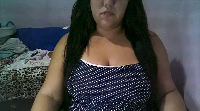 Paolaa hoot online show from 12.31.24