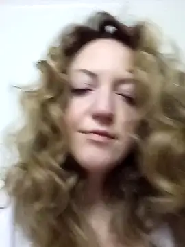 KattyLuuu online show from 04.01.26