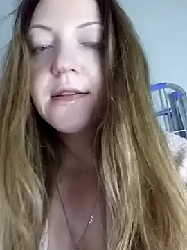 KattyLuuu online show from 04.12.26