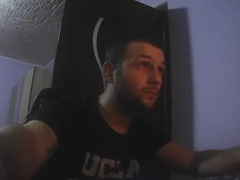 Snapshot of boyseduction chatting on 01.08.25 boyseduction online show from 01.08.25