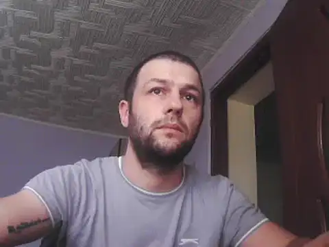 Snapshot of boyseduction chatting on 01.12.25 boyseduction online show from 01.12.25