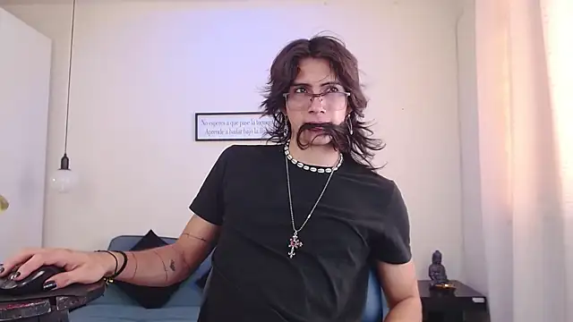 Snapshot of andreey50 chatting on 01.11.25 andreey50 online show from 01.11.25